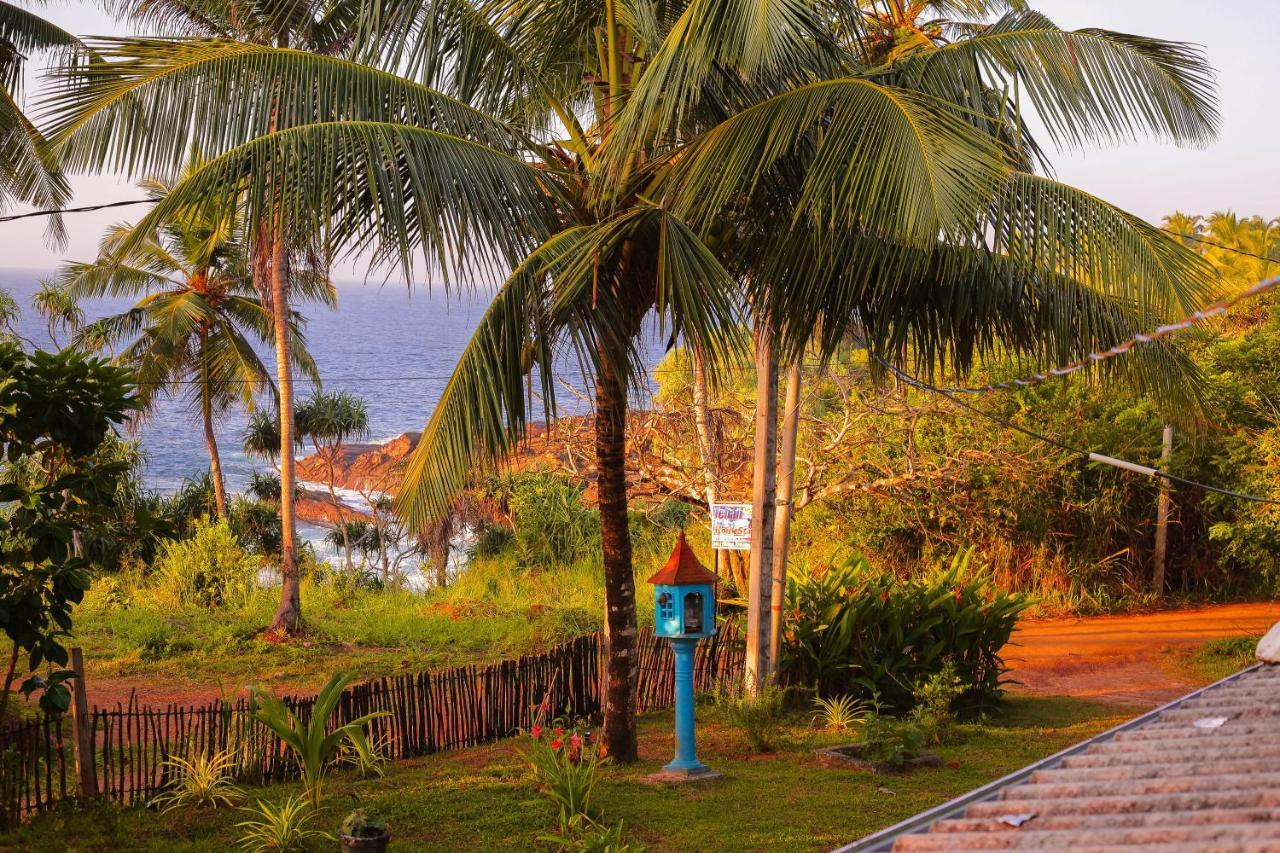 Tehan Homestay Dickwella Exterior photo