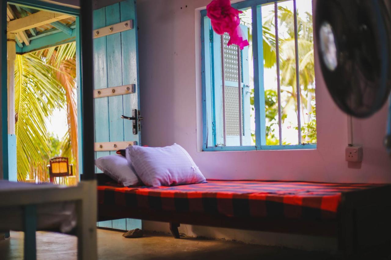 Tehan Homestay Dickwella Exterior photo