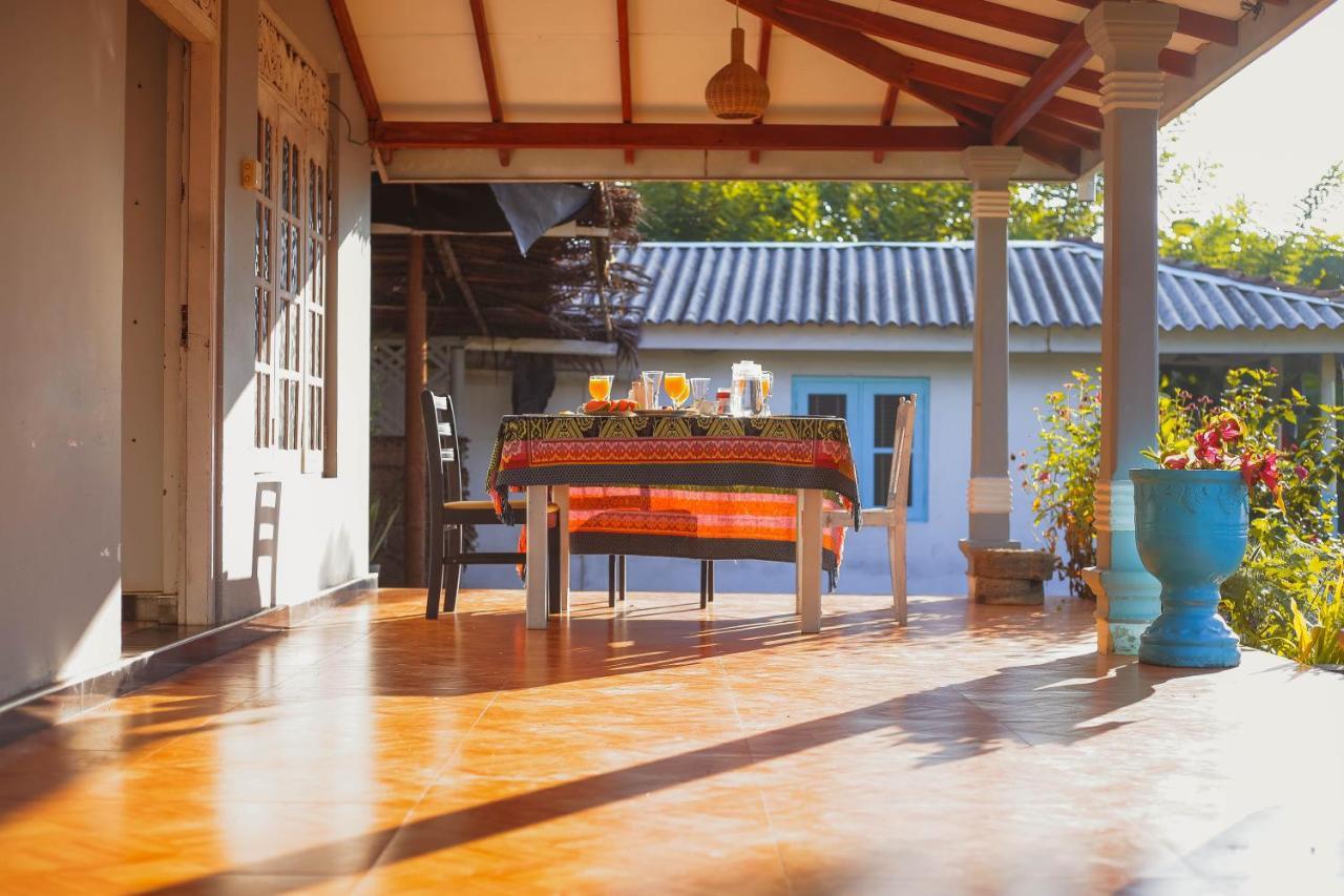 Tehan Homestay Dickwella Exterior photo